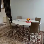 Fortuny Loft דירה *