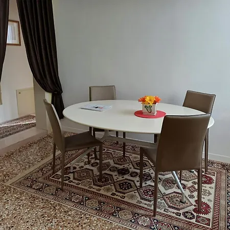 Fortuny Loft Apartment *